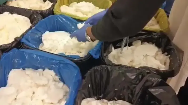 Detienen en Madrid a “El Notario” y decomisan 625 kilos de metanfetamina Detienen en Madrid a “El Notario” y decomisan 625 kilos de metanfetamina