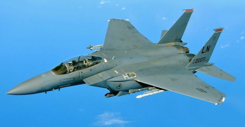 Kuwait derriba por error tres cazas estadounidenses en plena ofensiva regional