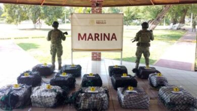 Marina decomisa 650 kg de cocaína frente a Michoacán; detienen a seis