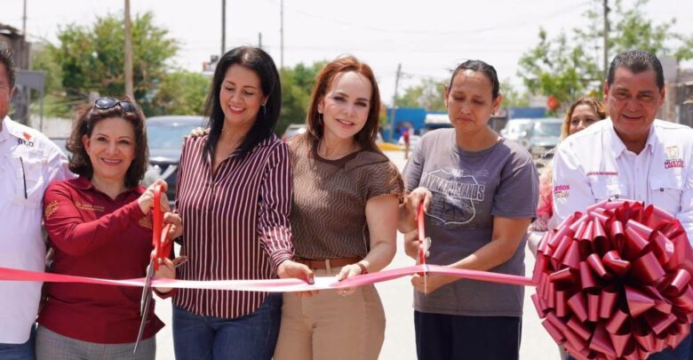 Entrega alcaldesa Carmen Lilia Canturosas calles dignas al poniente de Nuevo Laredo