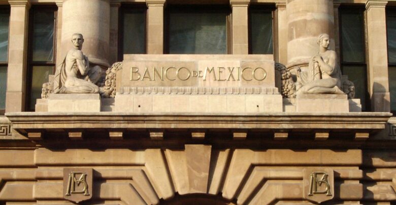 Banxico mantiene tasa de interés y descarta cambios inmediatos