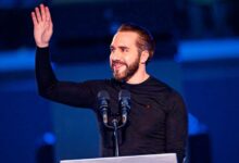 Nayib Bukele va por un tercer mandato; se registra como precandidato presidencial