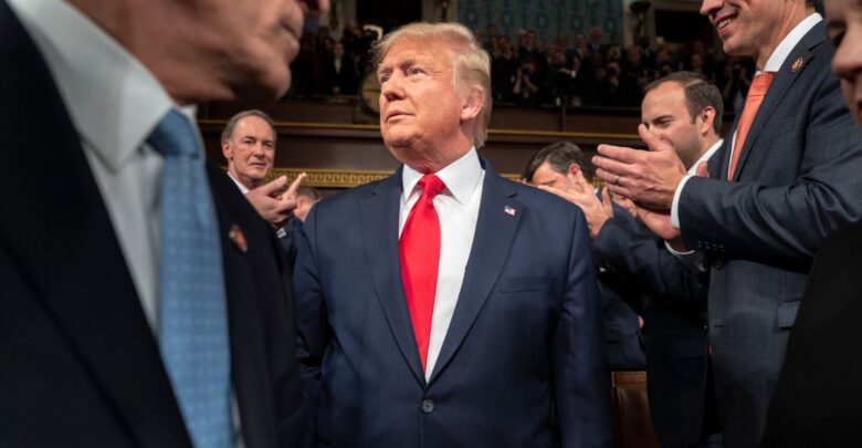 Juez federal declara ilegales medidas migratorias de Trump