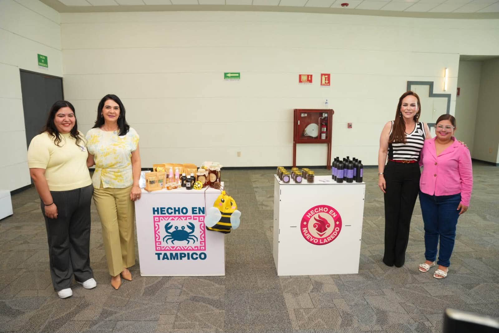 Carmen Lilia Canturosas integra el comercio del norte y del sur en favor de los emprendedores tamaulipecos