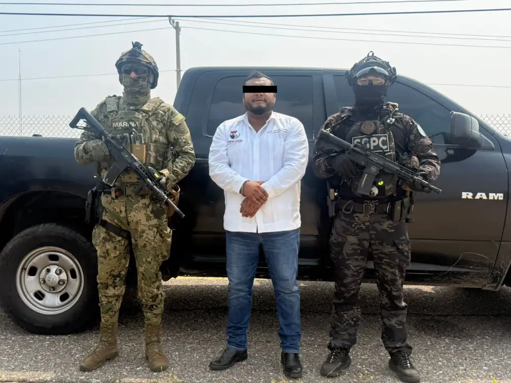 Cae exjefe policial de Juchitán señalado de proteger a Los Cromos Cae exjefe policial de Juchitán señalado de proteger a Los Cromos