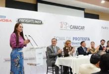 Refrenda Carmen Lilia Canturosas compromiso con sector transportista