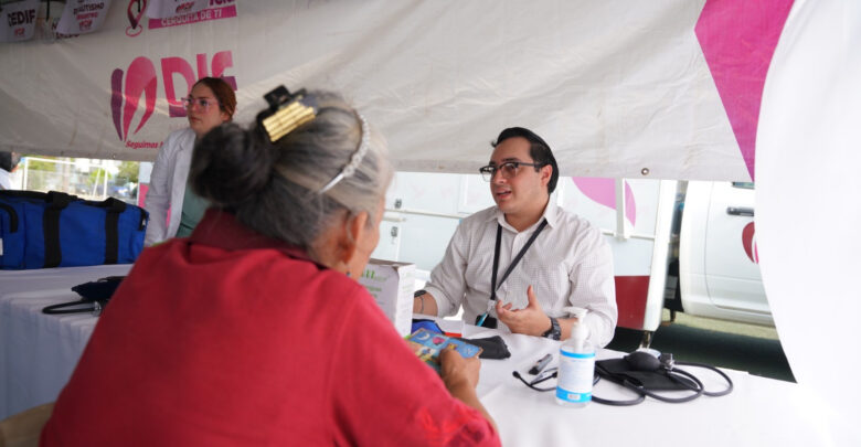 Llevará gobierno de Carmen Lilia Canturosas atención y servicios directamente a familias de Valles de Anáhuac
